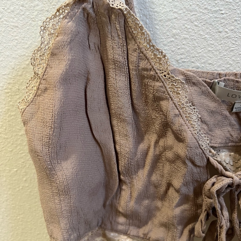 Light brown tank top double tied front with lace trim size small - Picture 3 of 5